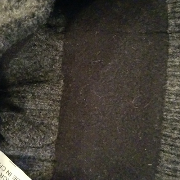 Anon Beanie (hat) - Picture 5 of 5